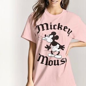 Forever 21 soft pink Mickey graphic tee